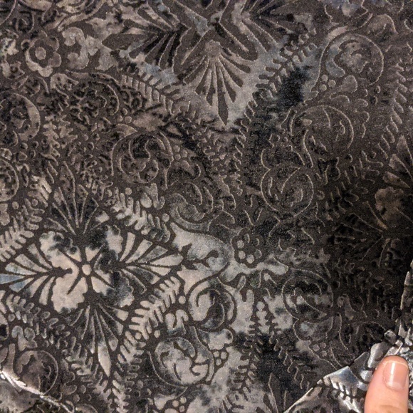 Sno Skins Vintage Blouse Medium Grey and Silver Long Sleeve Cowl Neck textured - Picture 2 of 3